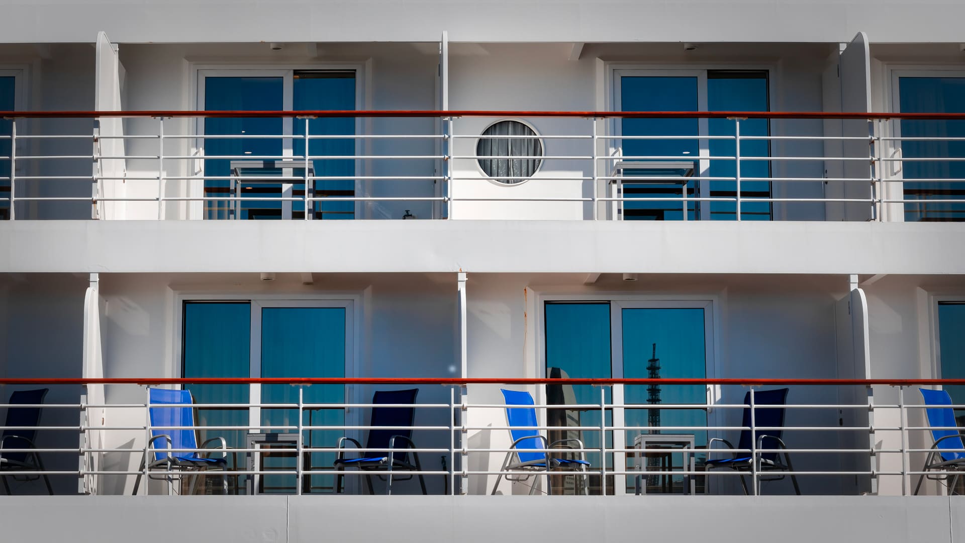Longevity Cruise Panorama